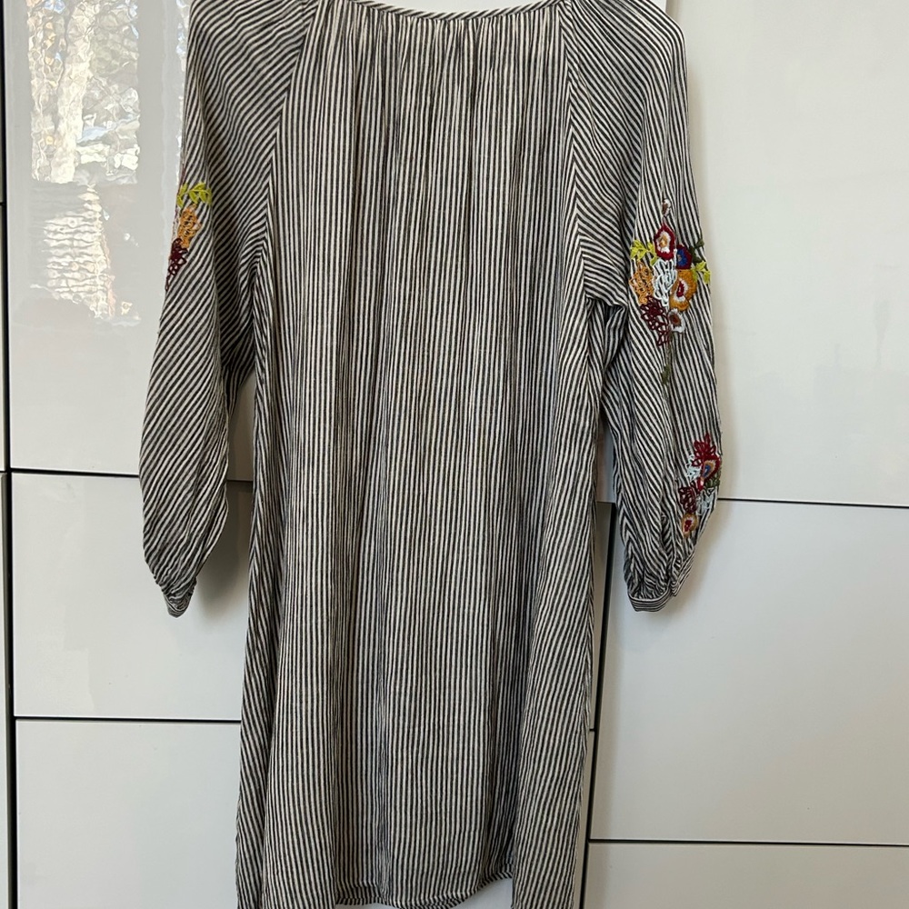 Anthropologie dress or tunic with embroidery - Picture 6 of 6